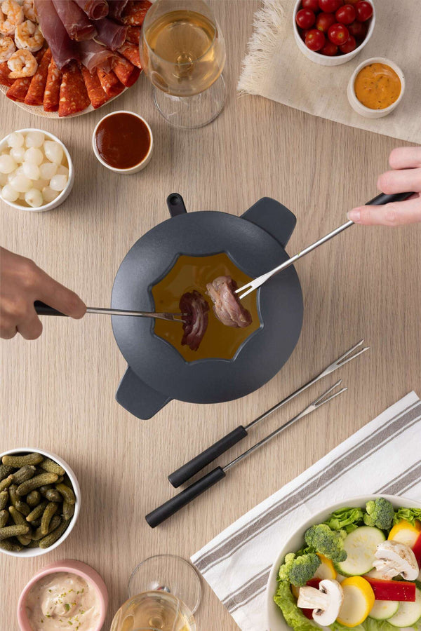 Alpine Cast Iron Fondue Set, Beluga Grey
