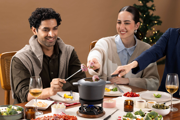 Alpine Cast Iron Fondue Set, Beluga Grey