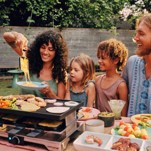 Verso Indoor / Outdoor Cast-Iron Raclette Party Grill