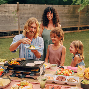 Verso Indoor / Outdoor Cast-Iron Raclette Party Grill