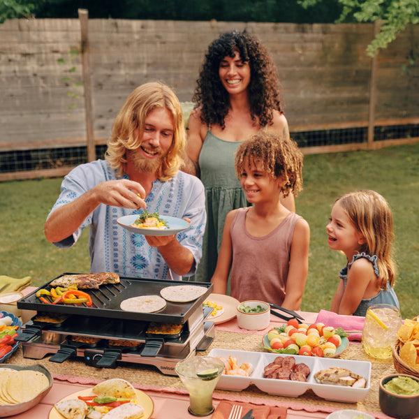 Verso Indoor / Outdoor Cast-Iron Raclette Party Grill