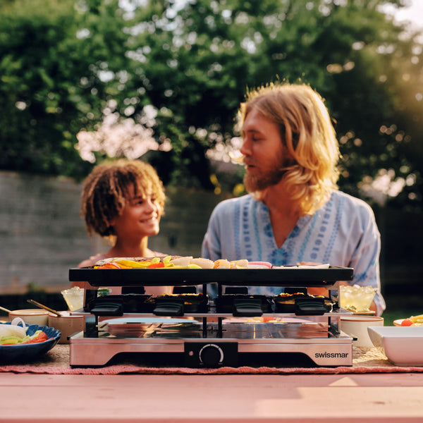 Verso Indoor / Outdoor Cast-Iron Raclette Party Grill