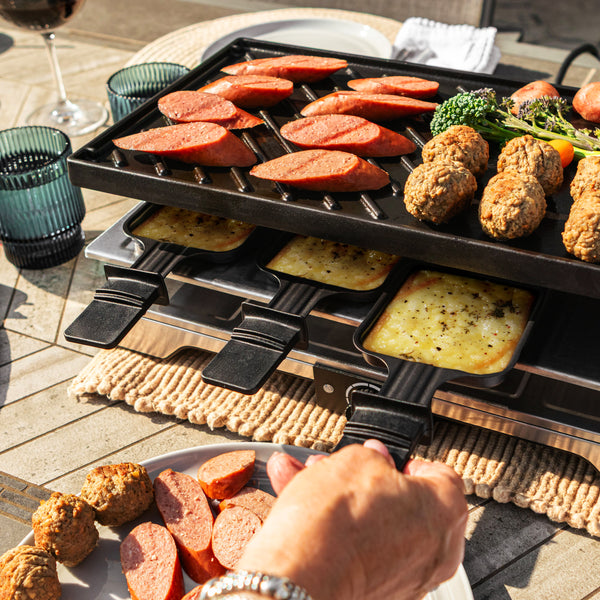 Verso Indoor / Outdoor Cast-Iron Raclette Party Grill