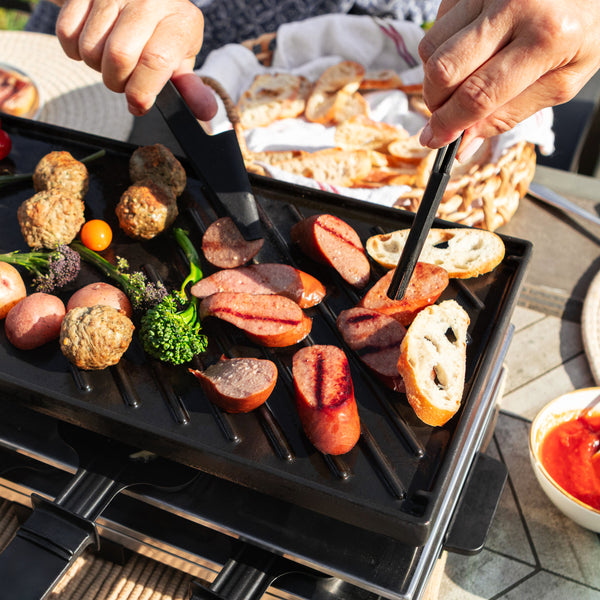 Verso Indoor / Outdoor Cast-Iron Raclette Party Grill