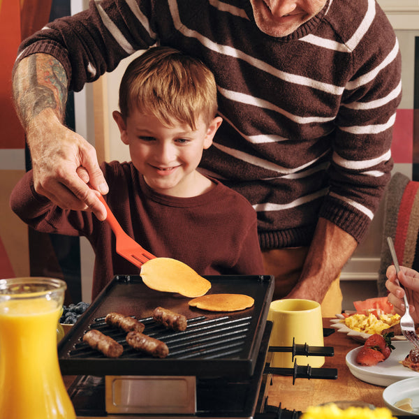 Verso Indoor / Outdoor Cast-Iron Raclette Party Grill
