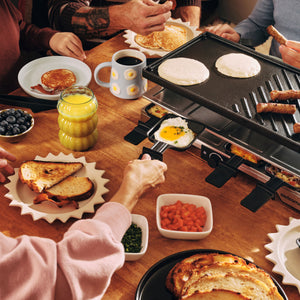 Verso Indoor / Outdoor Cast-Iron Raclette Party Grill