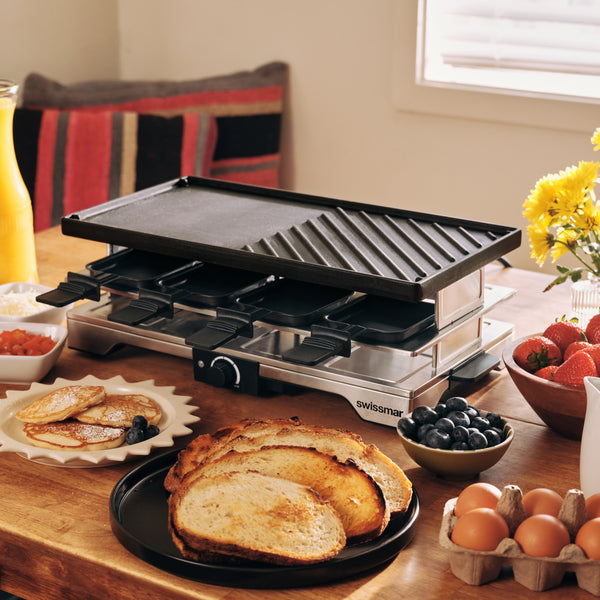 Verso Indoor / Outdoor Cast-Iron Raclette Party Grill